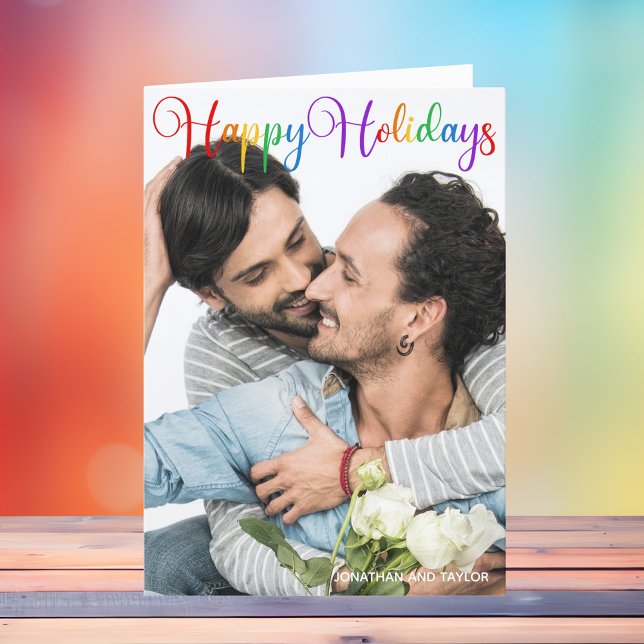 Cartes Pour Fêtes Annuelles Happy Holidays Rainbow Script LGBTQ Couple Photo (Créateur téléchargé)