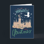 Cartes Pour Fêtes Annuelles Je préfère rester à Poudlard ce Noël<br><div class="desc">Faites savoir à tout le monde que vous préférez rester à Poudlard ce Noël avec ce graphique amusant du château avec Hedwig volant au-dessus !</div>