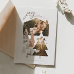 Cartes Pour Fêtes Annuelles Joie En Simple Chose Cosy Woodland Village 2 Photo<br><div class="desc">Nos animaux naturels de bois, carte de Noël de village douillette capture la vraie nature des choses simples. Les textures naturelles de grains de bois, les tons doux de terre avec le beige, les gris et les crèmes en céramique légère créent un design propre, minimal et confortable. Nous avons intégré...</div>