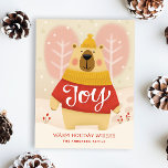 Cartes Pour Fêtes Annuelles Joie. Vigoureux hiver animal de l'ours des bois de<br><div class="desc">Carte postale de Noël "Joy" avec mignon animal de caricature en bois d'ours dans des couleurs rouges et roses pour les vacances d'hiver.</div>