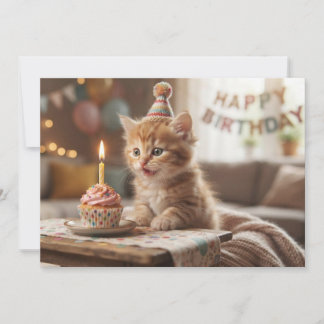 Cartes Pour Fêtes Annuelles Joli petit chaton drôle avec un cupcake. Joyeux An