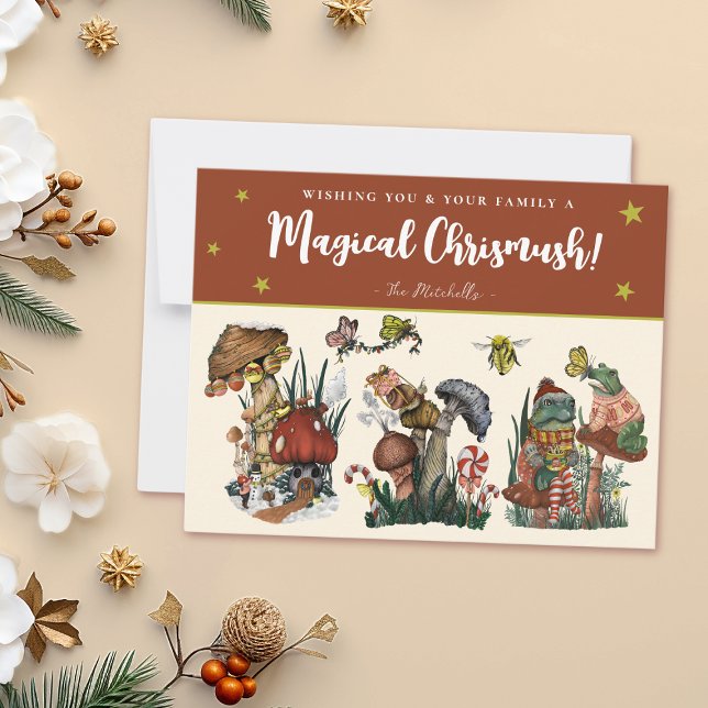 Cartes Pour Fêtes Annuelles Joli rouge et or Merry Maghroom Noël H (Red magical mushrooms christmas card with whimsical illustrations of mushrooms, snails and frogs.)