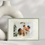 Cartes Pour Fêtes Annuelles Joli Vert Plaid Personnalisé Deux Photo Noël<br><div class="desc">Carte de vacances En vichy Jour de Noël Coupé Vert</div>