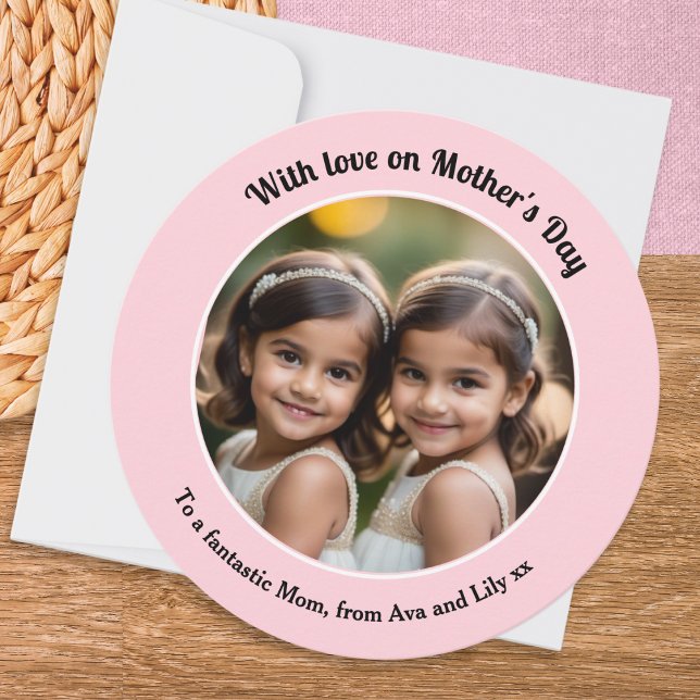 Cartes Pour Fêtes Annuelles Jolie Rose Simple Photo Rond Personnalisé Fête des (A simple, modern Mother's Day card featuring your own photo and message, with pretty pink border)