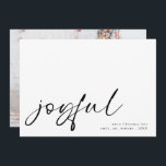 Cartes Pour Fêtes Annuelles Joyeuse calligraphie minimaliste Noël<br><div class="desc">Joyeux minimaliste calligraphie photo Noël. Beaucoup d'espace blanc pour une ambiance contemporaine moderne. Joyful est dans un script stylé,  et personnalisez facilement avec votre nom et votre salutation,  et remplacez l'exemple photo au dos par votre propre.Disponible numériquement ou imprimé.</div>