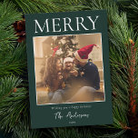 Cartes Pour Fêtes Annuelles Joyeuse photo minimaliste moderne simple<br><div class="desc">Créez votre propre carte de fin de année personnalisé cette saison festive. Ajoutez simplement votre photo de famille préférée à ce modèle de carte de Noël.</div>