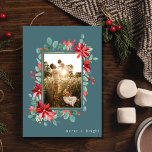 Cartes Pour Fêtes Annuelles Joyeux Bright Botanical Photo Noël<br><div class="desc">Cette Carte de Noël Joyeuse et Bright Botanical Photo est une façon merveilleuse de transmettre vos souhaits les plus chaleureux pendant la saison des Fêtes. C'est une carte qui embrasse l'élégance de la simplicité, permettant à votre photo et message de briller. La pièce maîtresse de cette carte est votre propre...</div>