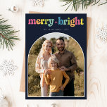 Cartes Pour Fêtes Annuelles Joyeux coloré & Bright Arch Photo de famille<br><div class="desc">Cette charmante carte de vacances photo de famille Joyeux & Bright Arch Xmas Colorful présente un accueil "Joyeux & Bright" coloré dans une typographie ludique, complété par un cadre photo arché classique. Les couleurs audacieuses et joyeuses créent un contraste joyeux par rapport à l'arrière - plan bleu profond, mettant en...</div>