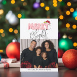 Cartes Pour Fêtes Annuelles Joyeux et brillant 3 Famille Photo Retro Noël<br><div class="desc">Ce design festif Merry & Bright a été créé en utilisant une police de script moderne amusante et ma police de bloc lettrée à la main dans un style rétro des années 80 en rose pâle et rouge surmonté de mon chapeau Santa peint à la main avec des saints et...</div>