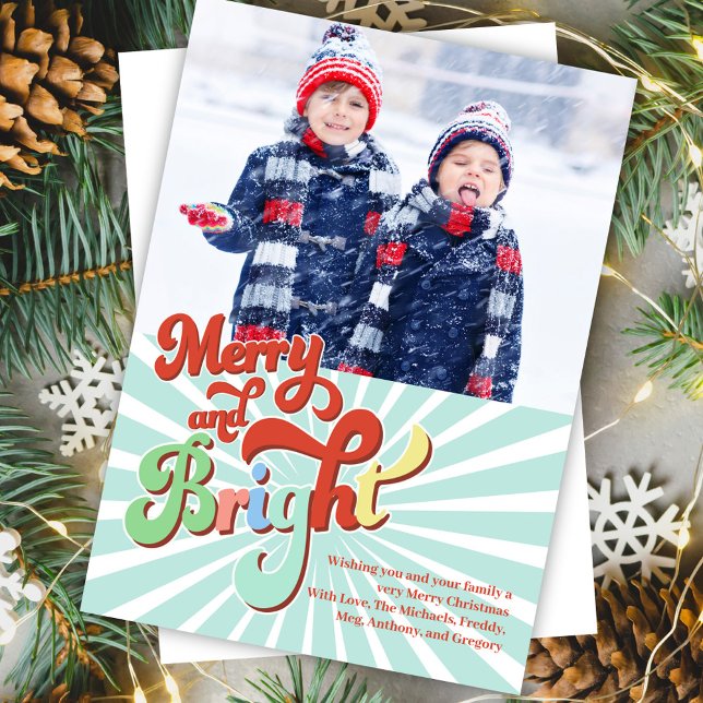 Cartes Pour Fêtes Annuelles Joyeux et lumineux Noël multi-photo (Merry and Bright holiday photo card.)