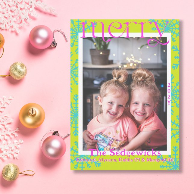 Cartes Pour Fêtes Annuelles Joyeux flocon de neige brillant Photo Maximale mod (Bright Merry Snowflakes photo card in pear green, turquoise, and fuchsia.)
