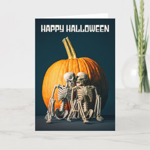 Cartes Pour Fêtes Annuelles Joyeux Halloween Romantique Deux squelettes s'embr
