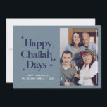 Cartes Pour Fêtes Annuelles Joyeux Jours de Challah Hanoukka Famille Photo Hol<br><div class="desc">Peut être entièrement customisé pour répondre à vos besoins. © Gorjo Designs. Fait pour vous via la plateforme Zazzle. // Besoin d'aide pour customiser votre design ? Vous avez d'autres idées ? N'hésitez pas à me contacter (Zoe) directement.</div>