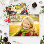 Cartes Pour Fêtes Annuelles Joyeux Noël blanc superposition photo Collage<br><div class="desc">Le carte photo de vacances classique de style boisé présente un design à deux côtés avec quatre (4) photos, une couverture blanche "Joyeux Noël" avec du texte personnalisé, et des illustrations de feuilles saints de Noël, baies, poinsettias, branches de pins, et glands qui encadrent les photos affichées au dos de...</div>