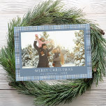 Cartes Pour Fêtes Annuelles Joyeux Noël bleu Plaid Photo<br><div class="desc">Créez vos propres cartes de Noël photo personnalisées. Ajoutez simplement votre photo de famille préférée à ce design avec un arrière - plan couleur bleue plaid.</div>