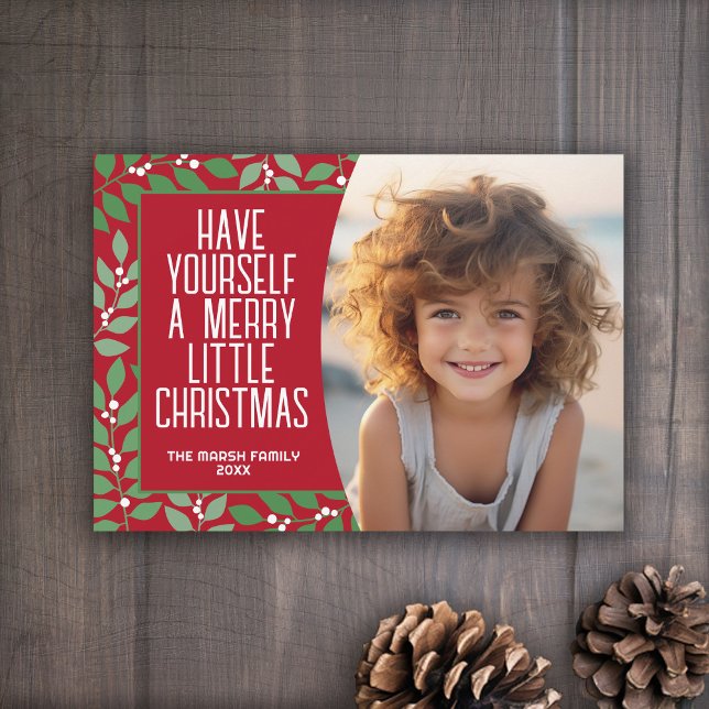 Cartes Pour Fêtes Annuelles Joyeux Noël botanique moderne Photo rouge profond (A berry botanical holiday card in shades of green leaves and white berries. 1 Photo)