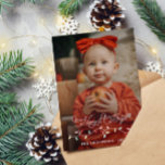 Cartes Pour Fêtes Annuelles Joyeux Noël brillant Grosse photo<br><div class="desc">Carte photo de Noël joyeuse et brillante imprimée avec des lampes à cordes pastel en rouge,  rose,  menthe et jaune avec Joyeux et brillant dans un script tourbillonnant vintage.</div>