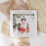 Cartes Pour Fêtes Annuelles Joyeux Noël Famille Photo Minimaliste |<br><div class="desc">Une simple carte de Noël carré photo de famille. Cette carte de vacances comprend un texte simple avec une photo. La photo et le texte peuvent facilement être personnalisés pour créer votre carte de voeux de Noël en famille. L'image affichée est à des fins d'illustration seulement et doit être remplacée...</div>