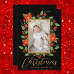 Cartes Pour Fêtes Annuelles Joyeux Noël Floral Photo<br><div class="desc">Poinsettias,  baies et verdure accentuent votre photo préférée avec vos noms et salutation en lettrage chic,  une belle façon d'envoyer des encouragements de vacances. Sélectionnez haute définition pour une qualité d'impression optimale.</div>
