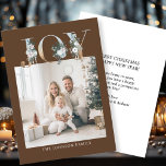 Cartes Pour Fêtes Annuelles Joyeux Noël ! Photo moderne, simple<br><div class="desc">Carte de vacances photo "Joy-Joyeux Noël" spécifique au client. Célébrez la joie de la saison des Fêtes avec ce carte photo magnifiquement conçu et personnalisable. L'élégant arrière - plan marron encadre parfaitement votre photo de famille personnelle, ce qui fait que vos salutations de vacances se démarquent avec style. De l'autre...</div>