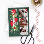 Cartes Pour Fêtes Annuelles Joyeux Noël vert Floral 3 Photo<br><div class="desc">Cette carte de Noël à typographie florale moderne comporte un collage de 3 photos sur le devant et 1 photo horizontale bonus sur le dos. L'élégante conception typographique comprend une aquarelle fleurie et verdoyante d'hiver avec une simple et moderne superposition de texte "Merry". Comprend des feuilles saints et des baies,...</div>