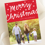 Cartes Pour Fêtes Annuelles Joyeux pinceau de Noël Lettrer une photo<br><div class="desc">Joyeux Noël Brush Lettering Carte photo de vacances. Votre photo sur le dos ou le motif de soutien actuel. Votre photo sur le devant. Rouge de Noël. Joy Brush Lettering Belle et audacieuse. Détail des étoiles. Design festif et heureux.</div>