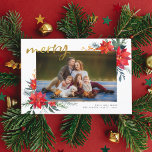 Cartes Pour Fêtes Annuelles Joyeux | Poinsettia & Pine d'hiver<br><div class="desc">C'est le moment le plus merveilleux de l'année ! Ce design comprend votre photo personnalisée encadrée par deux arrangements floraux peints à la main de poinsettia, de pins et de baies d'hiver. Dans le coin supérieur gauche "merry" apparaît en écriture manuscrite en or brossé. En bas à droite, vous trouverez...</div>