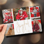 Cartes Pour Fêtes Annuelles JOYFUL 5 Photo Noël<br><div class="desc">Les cartes de fin de année de Noël multi-photo mettent en vedette vos noms et le mot Joyful en lettres chic sur un arrière - plan unique en grille blanche. Il vous suffit de télécharger vos 5 photos préférées et d'ajouter votre personnalisation au dos. Sélectionnez Haute Définition pour obtenir la...</div>