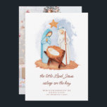 Cartes Pour Fêtes Annuelles La crèche Sommeil sur le foin Photo Noël<br><div class="desc">Scène de crèche Dormir sur le foin Photo Noël. Une belle scène de Nativité simple et une ligne du carol Away dans un Manger. Personnalisez facilement le texte au besoin et remplacez l'exemple d'image au dos par votre propre favori.</div>