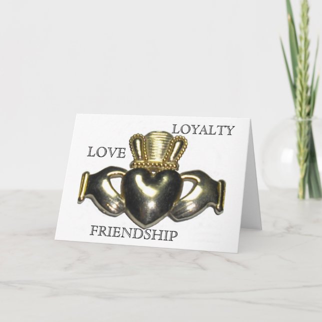 Cartes Pour Fêtes Annuelles Le Claddagh avec dire d'intérieur (Devant)