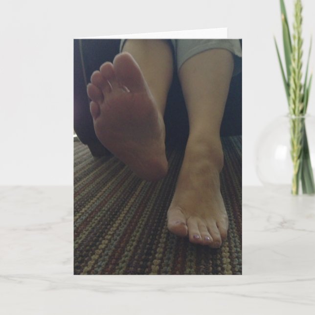 CARTES POUR FÊTES ANNUELLES LÉCHEZ MES PIEDS, VALENTINE ! (Devant)