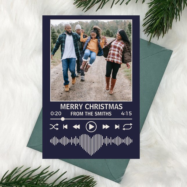 Cartes Pour Fêtes Annuelles Lecteur de musique en streaming Photo Christmas Bl (Plum purple christmas card with music streaming theme and space for family photo)