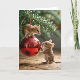 Cartes Pour Fêtes Annuelles Les souris jouent avec un ornement de Noël