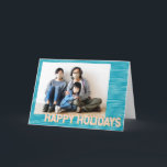 Cartes Pour Fêtes Annuelles Lignes turquoise et rose Photo personnalisée moder<br><div class="desc">Dites Happy Holidays dans le style avec ce carte photo personnalisé amusant et tendance,  avec un arrière - plan bleu turquoise rayé et une typographie rose vif.</div>