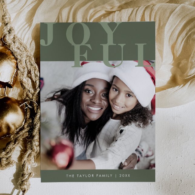 Cartes Pour Fêtes Annuelles LOTTIE Green Family Photo Simple Joyeux Noël (LOTTIE Green Family Photo Simple Joyful Christmas Holiday Card)