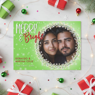 Cartes Pour Fêtes Annuelles Lumières de Noël vertes modernes Merry & Bright