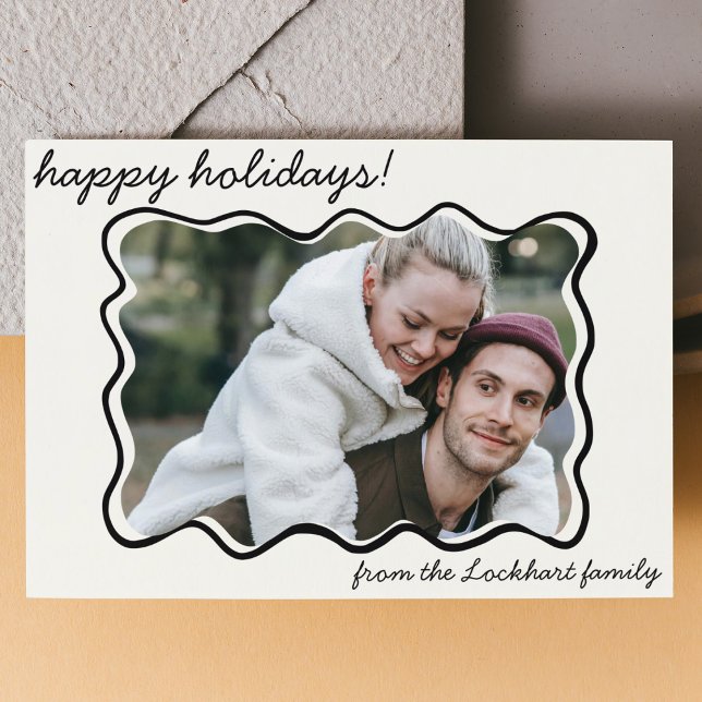 Cartes Pour Fêtes Annuelles Main agitée tirée par un Doodle Whimsical photo de (whimsical funky hand drawn wavy doodle frame holiday christmas photo card black and cream model card)
