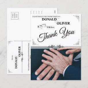 Cartes Pour Fêtes Annuelles Mains d'un couple gay de mariage avec des anneaux