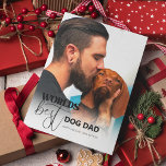 Cartes Pour Fêtes Annuelles Meilleur Papa pour Chien du Monde<br><div class="desc">Qui a dit que les cartes de Noël ne peuvent pas parler ? Les nôtres le peuvent ! Pour un papa qui gâte son chien, notre carte 'Meilleur Papa pour Chien du Monde' présente non seulement sa photo préférée mais est également accompagnée d'un doux mot de son ami à quatre...</div>