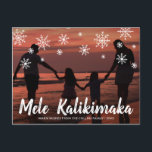 Cartes Pour Fêtes Annuelles Mele Kalikimaka Hawaiian Beach Photo Noël<br><div class="desc">Envoyez votre joie de fêtes avec cette carte postale de Noël mignonne avec le message d'accueil hawaïen écrit à la main "Mele Kalikimaka" et des flocons de neige dessinés à la craie sur votre photo de vacances horizontales préférée en famille. Le côté arrière a votre message personnel et votre adresse...</div>
