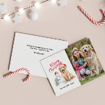 CARTES POUR FÊTES ANNUELLES MERRY CHRISTMAS GOLDEN RETRIEVER UNE SEULE PHOTO<br><div class="desc">Nos cartes photos de Noël Joyeux inspirés par Golden Retriever ont une aquarelle d'un chien drôle à Santa Hat avec un bonhomme de neige et un pin. Ajoutez votre photo de chien ou un portrait de famille avec votre animal de compagnie ou ami en fureur. Au dos, ajoutez une touche...</div>