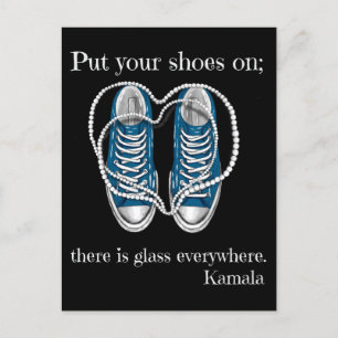 Cartes Pour Fêtes Annuelles Mettez vos chaussures là du verre partout Kamala