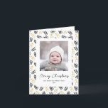 Cartes Pour Fêtes Annuelles Motif cadeau Black Script mignon or noir<br><div class="desc">Envoyez des salutations de vacances personnalisables et personnalisées à vos amis, vos collègues et votre famille en cartes photos simples, minimalistes, élégants, amusants, festifs et modernes ! Un beau cadre de variété de cadeaux de Noël dorés et noirs et des cadeaux enveloppés de rubans entourent votre photo. Le message de...</div>
