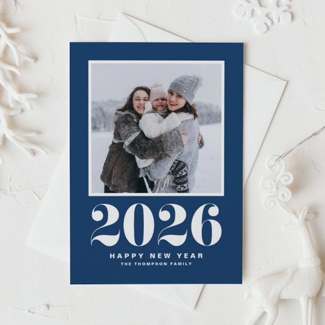 Cartes Pour Fêtes Annuelles Navy Blue 2025 Téméraire Typographie Nouvel An Pho (Celebrate the start of 2026 with a stylish retro flair using this navy blue photo New Year card.)