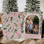 Cartes Pour Fêtes Annuelles Noel moderne rose pâle vert Arc 1 Photo<br><div class="desc">Cette collection présente des fleurs rose vif d'aquarelle,  des baies et de la verdure hivernale avec typographie moderne et élégante,  avec un motif botanique d'hiver.</div>