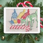 Cartes Pour Fêtes Annuelles Noël Vintage Reindeer Manger Un Sucre de canne<br><div class="desc">Un Renne Coloré De Noël Mange Une Carte De Vacances Sucre de canne.</div>