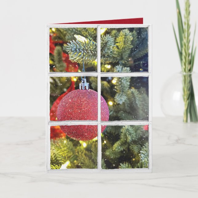 Cartes Pour Fêtes Annuelles ornement de Noël rouge dans une fenêtre enneigée (Devant)