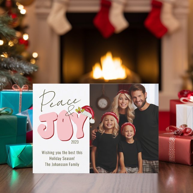 Cartes Pour Fêtes Annuelles Peace Joy Retro Font 1 Photo Mignonne Famille Noël (Peace and Joy hand lettered retro block font and hand painted Santa hat by Malissa Melrose)