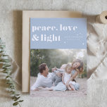 Cartes Pour Fêtes Annuelles Peace Love et Light Blue Hanoukka Photo<br><div class="desc">Paix, amour et lumière. | Envoyez vos salutations Hanoukka à votre famille et à vos amis avec cette carte Hanoukka personnalisable. Il présente une typographie rétro et audacieuse. Personnalisez cette carte Hanoukka photo en ajoutant vos détails. Cette carte Hanoukka personnalisée est disponible en d'autres couleurs et en carton. Des articles...</div>