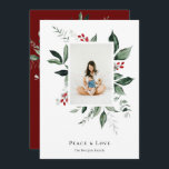 Cartes Pour Fêtes Annuelles Peace Love Winter Berry Photo botanique<br><div class="desc">Elégante aquarelle botanique de baies d'hiver,  3 photo carte de vacances. Caractéristiques de la carte,  cadre d'aquarelle élégante de baies d'hiver rouges et de la végétation botanique avec coordination doux bleu dépoli support arrière - plan. Photo verticale unique à l'avant et deux photos horizontales à l'arrière.</div>